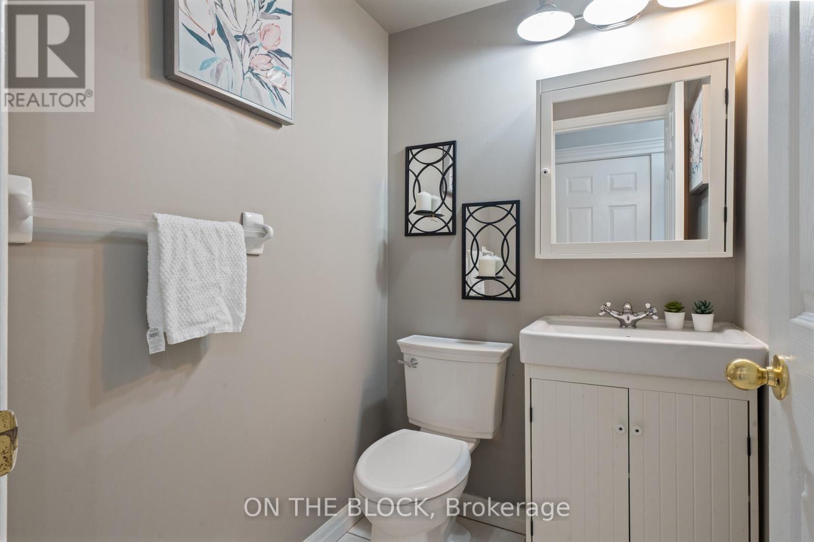 Photo 13 of 39 485 Green Road, Hamilton ON