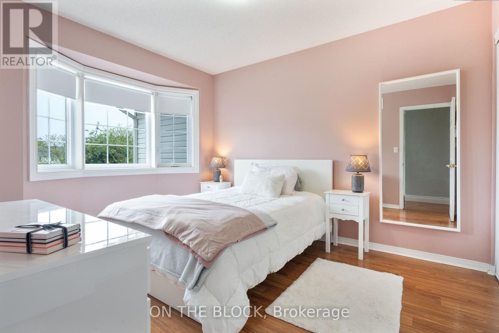 Photo 16 of 39 485 Green Road, Hamilton ON