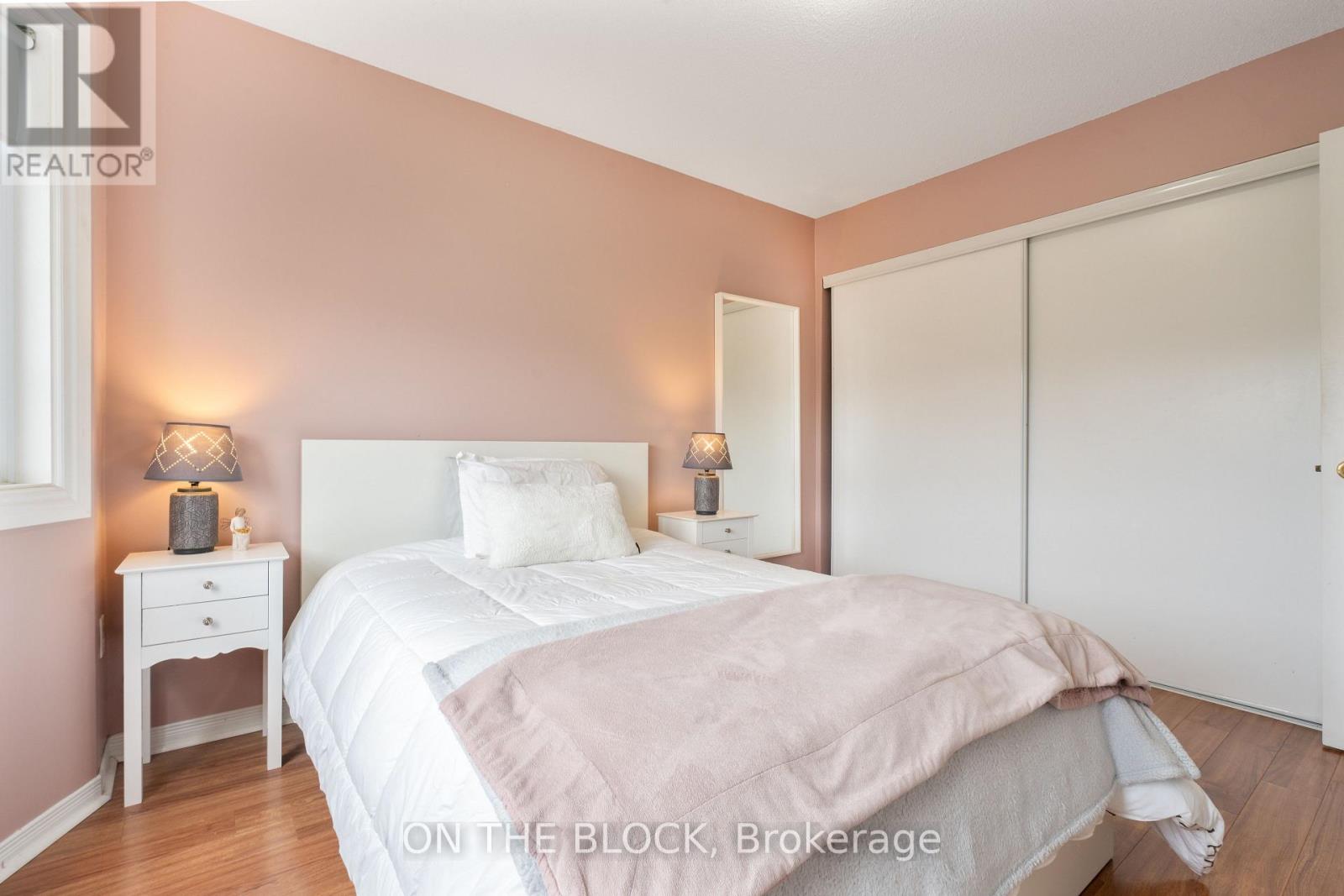 Photo 17 of 39 485 Green Road, Hamilton ON
