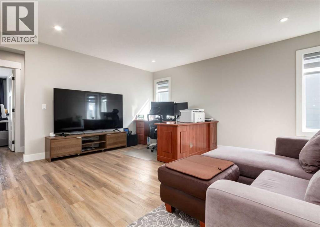 Single Family House for Sale in  Arbour Lake Rise NW Arbour Lake Calgary 