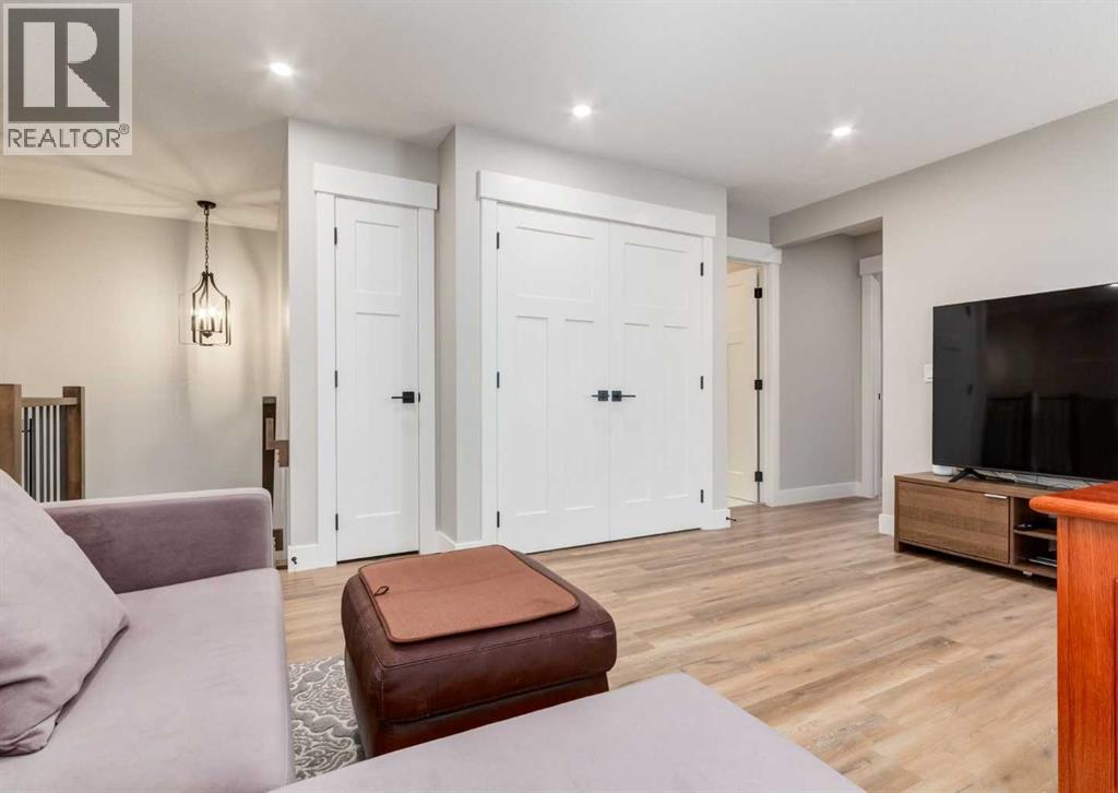 Single Family House for Sale in  Arbour Lake Rise NW Arbour Lake Calgary 