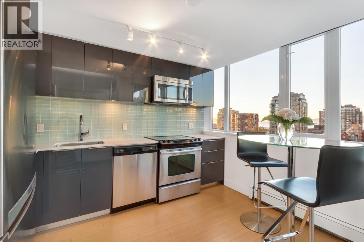Photo 10 of 1513 1325 Rolston Street, Vancouver BC