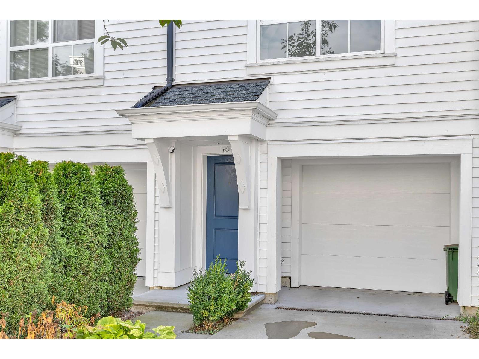 Photo 3 of 63 2838 Livingstone Avenue, Abbotsford BC