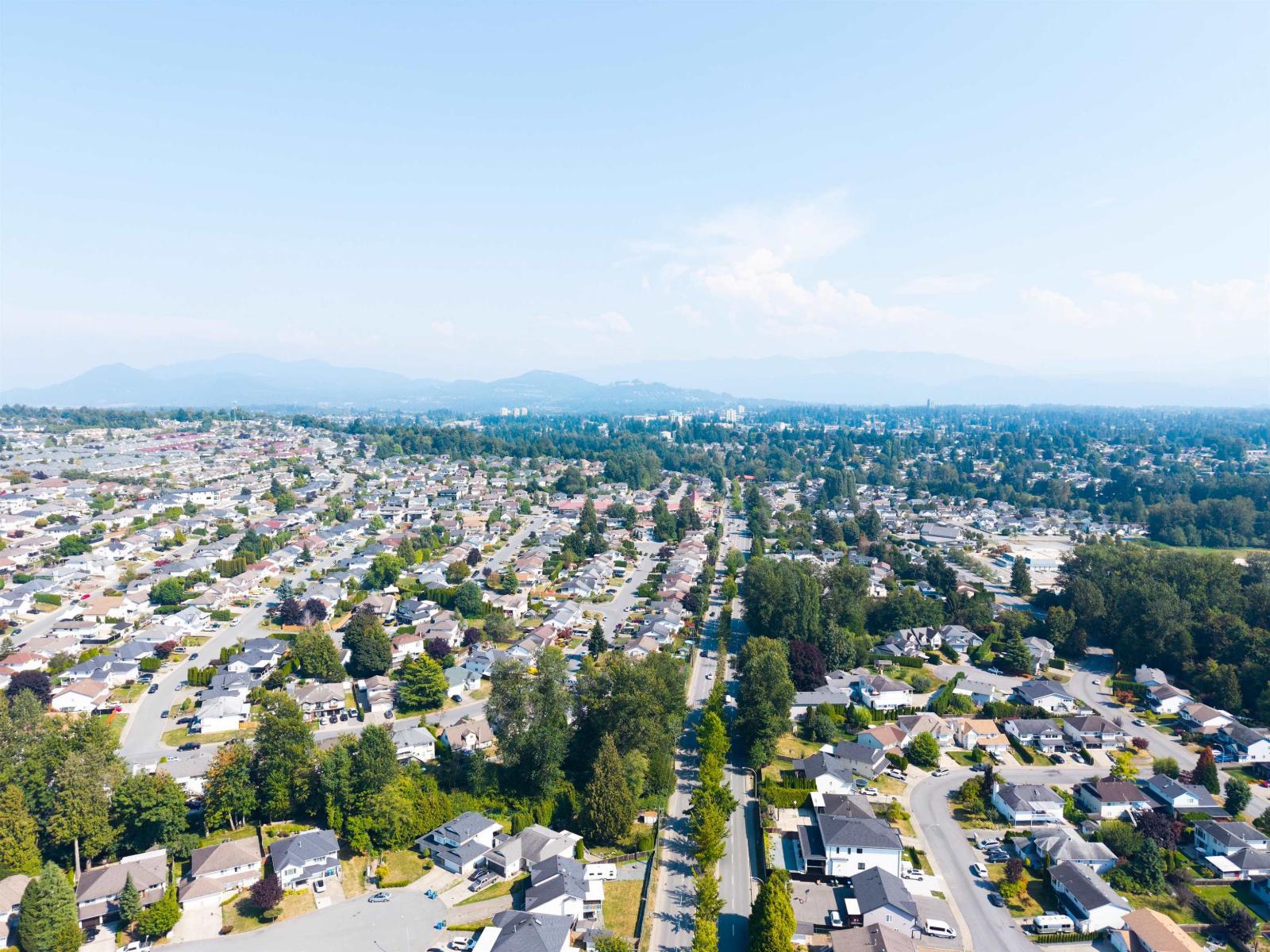 Photo 28 of 63 2838 Livingstone Avenue, Abbotsford BC