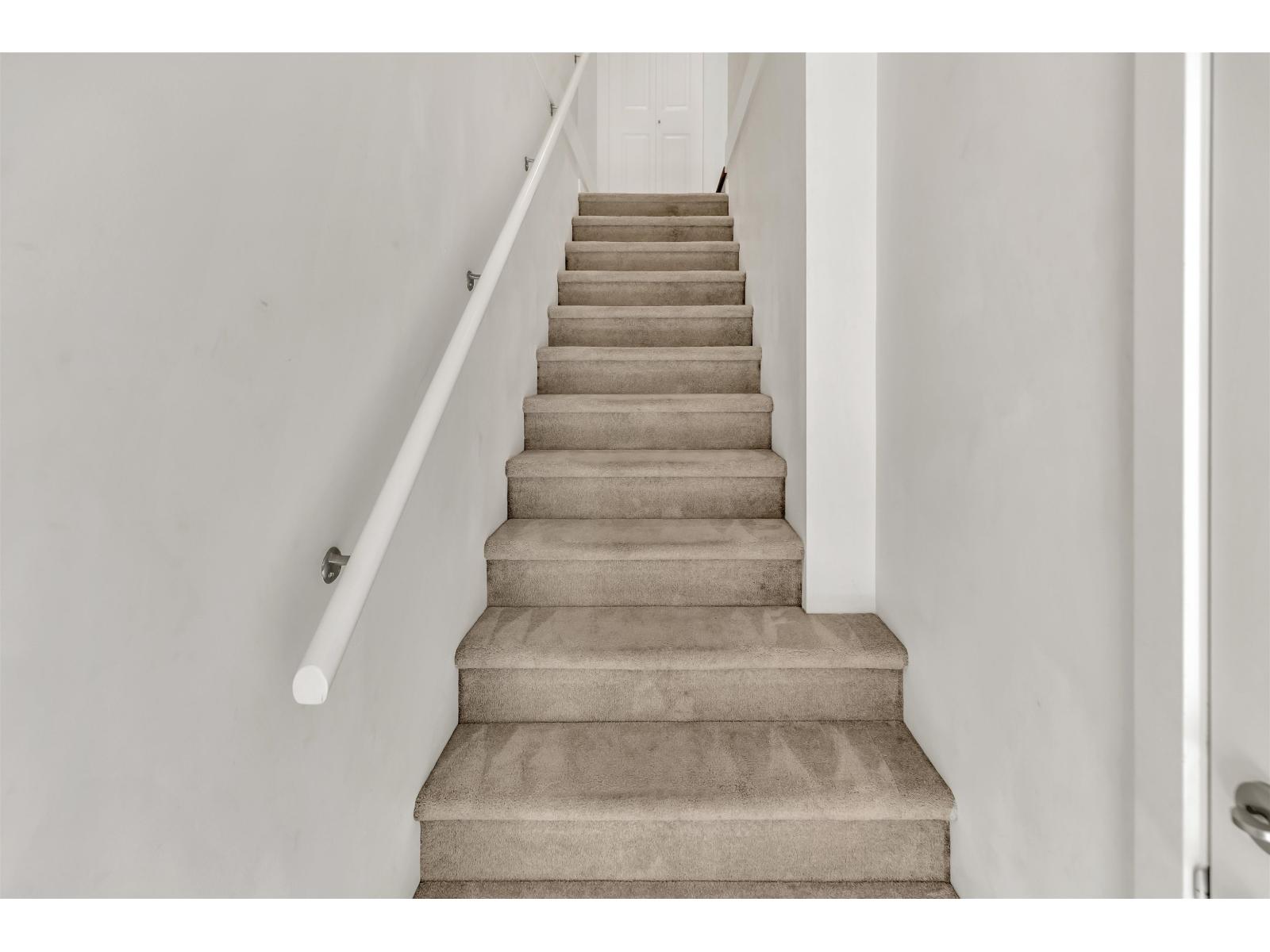 Photo 4 of 63 2838 Livingstone Avenue, Abbotsford BC