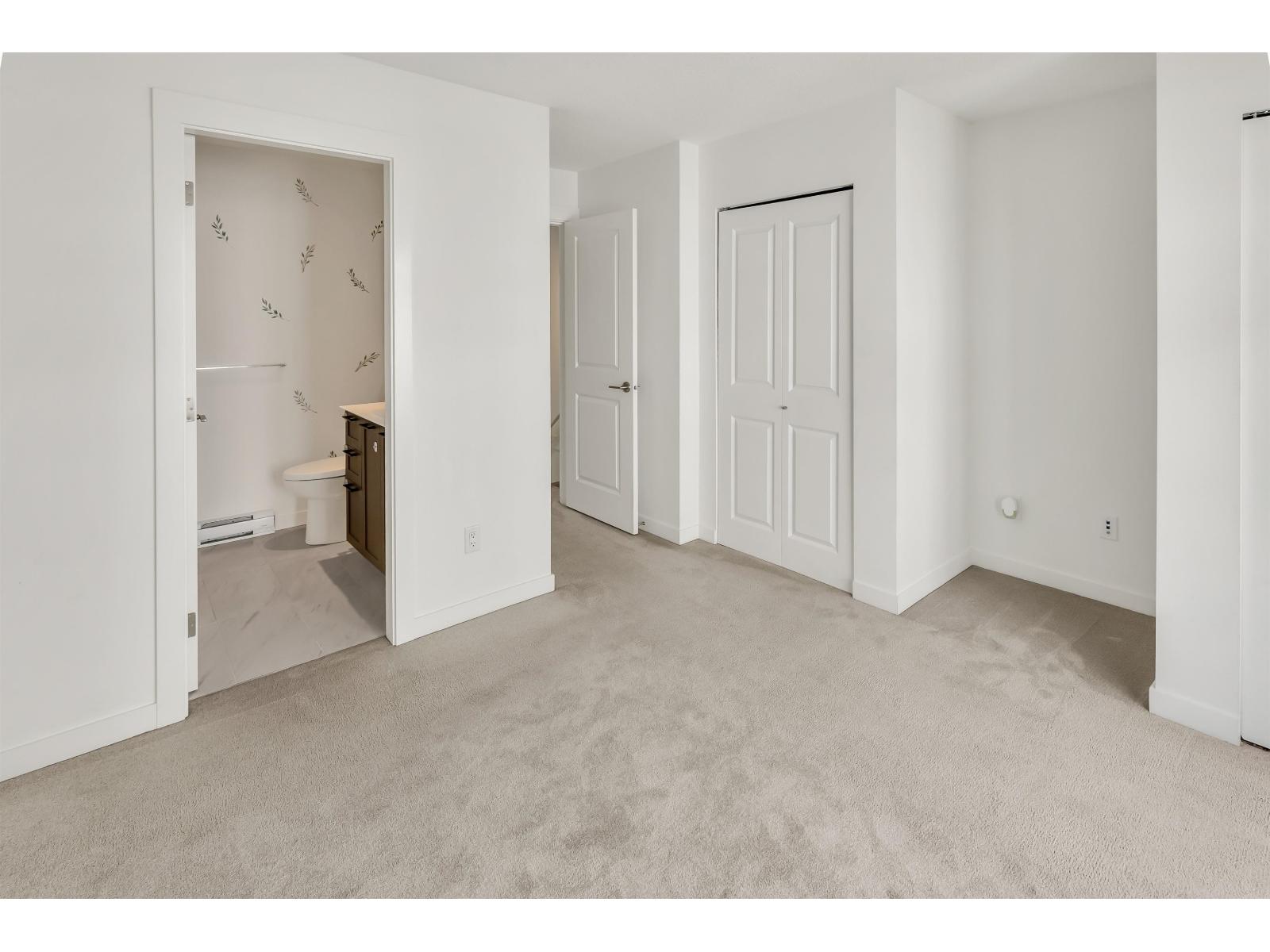 Photo 15 of 63 2838 Livingstone Avenue, Abbotsford BC