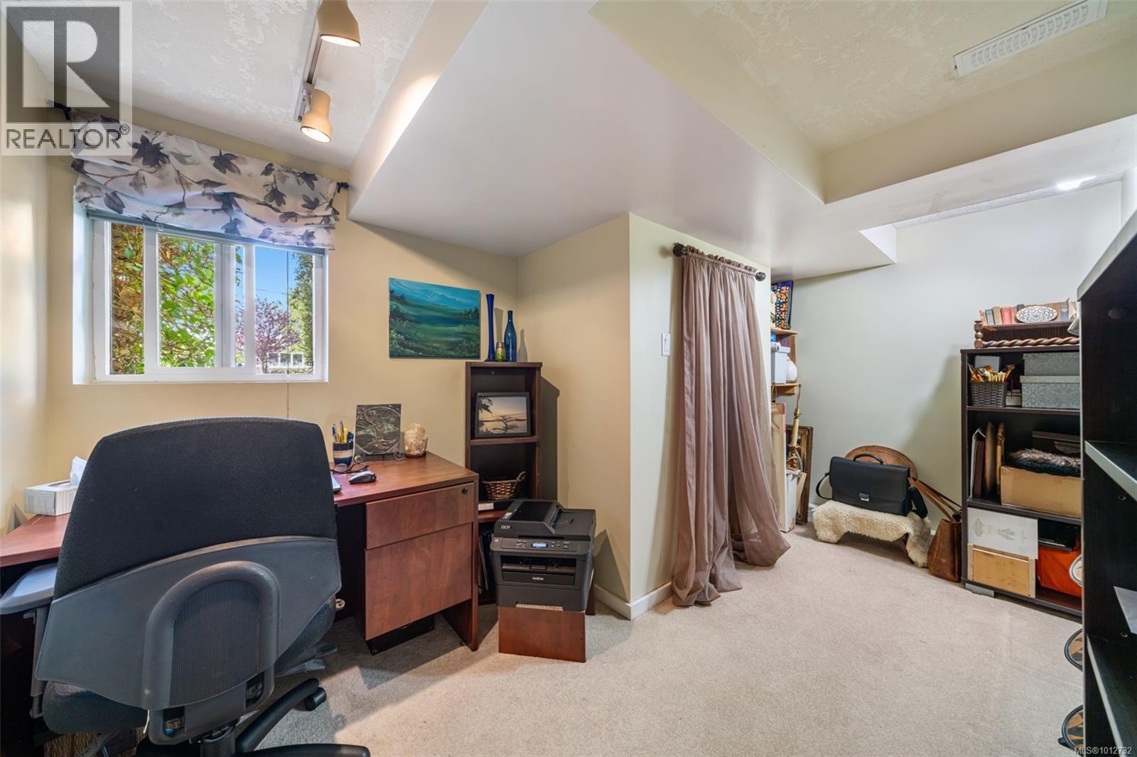 Photo 26 of 4309 Savoy Pl, Saanich BC