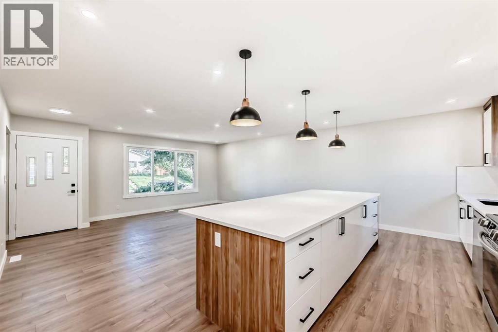 Photo 8 of 708 Maryvale Way Ne, Calgary AB
