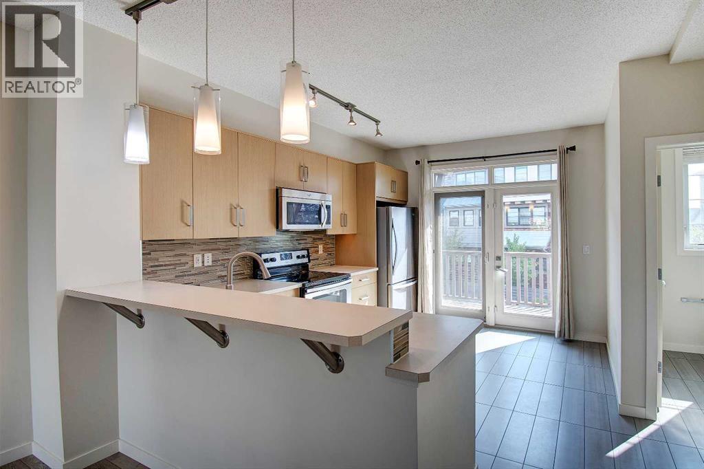 Photo 3 of 21 Walden Walk Se, Calgary AB