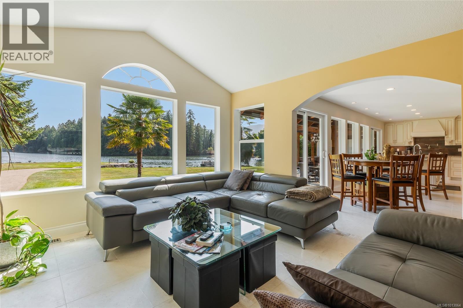 Photo 20 of 4718 4720 Shell Beach Rd, Ladysmith BC
