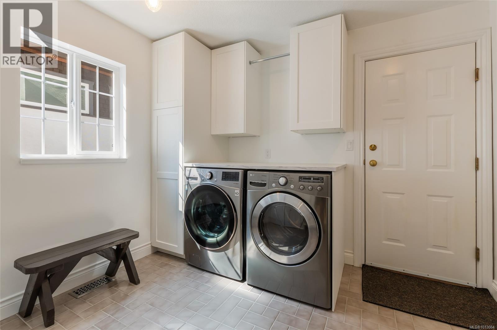 Photo 22 of 4718 4720 Shell Beach Rd, Ladysmith BC