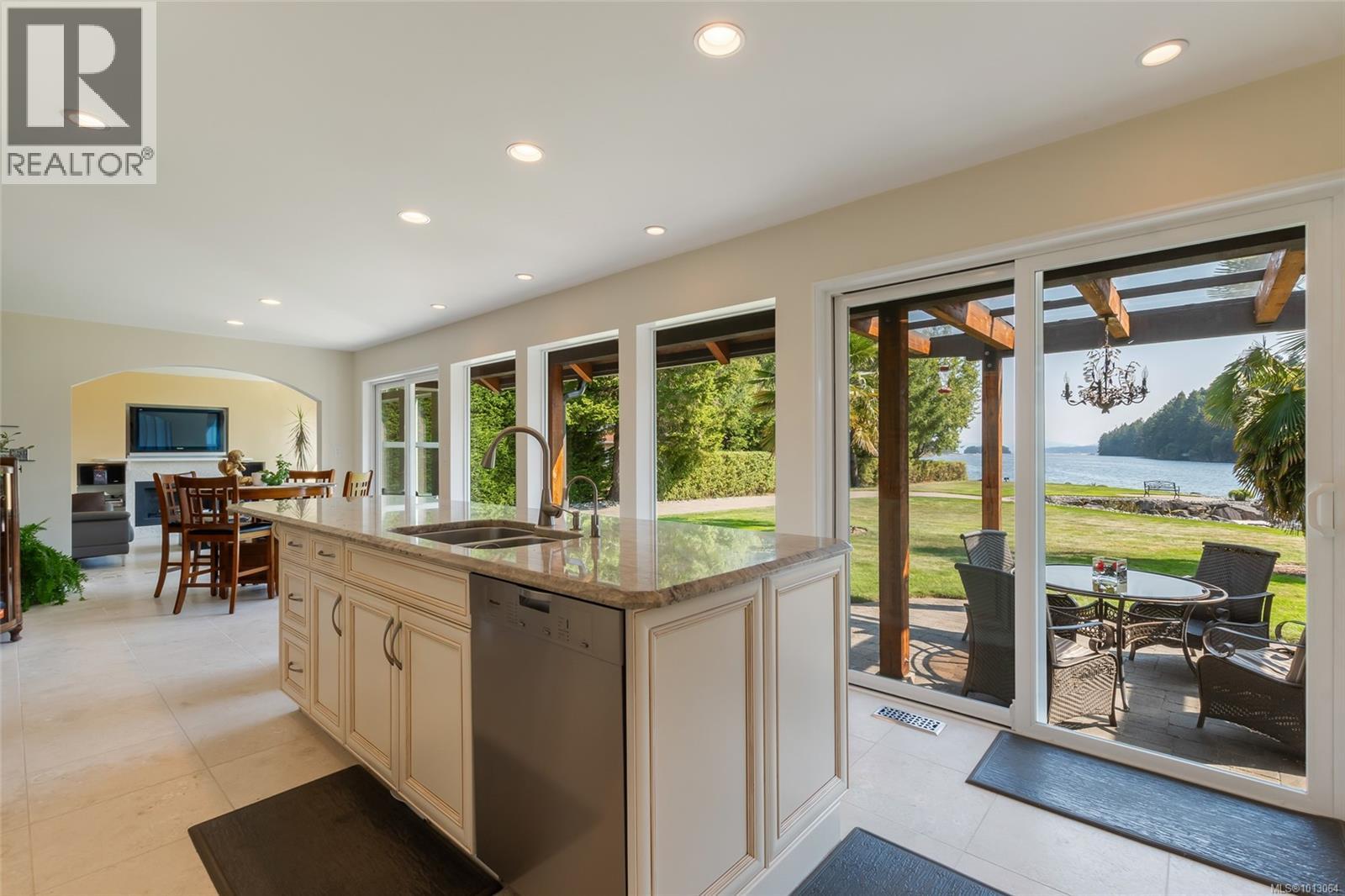 Photo 26 of 4718 4720 Shell Beach Rd, Ladysmith BC