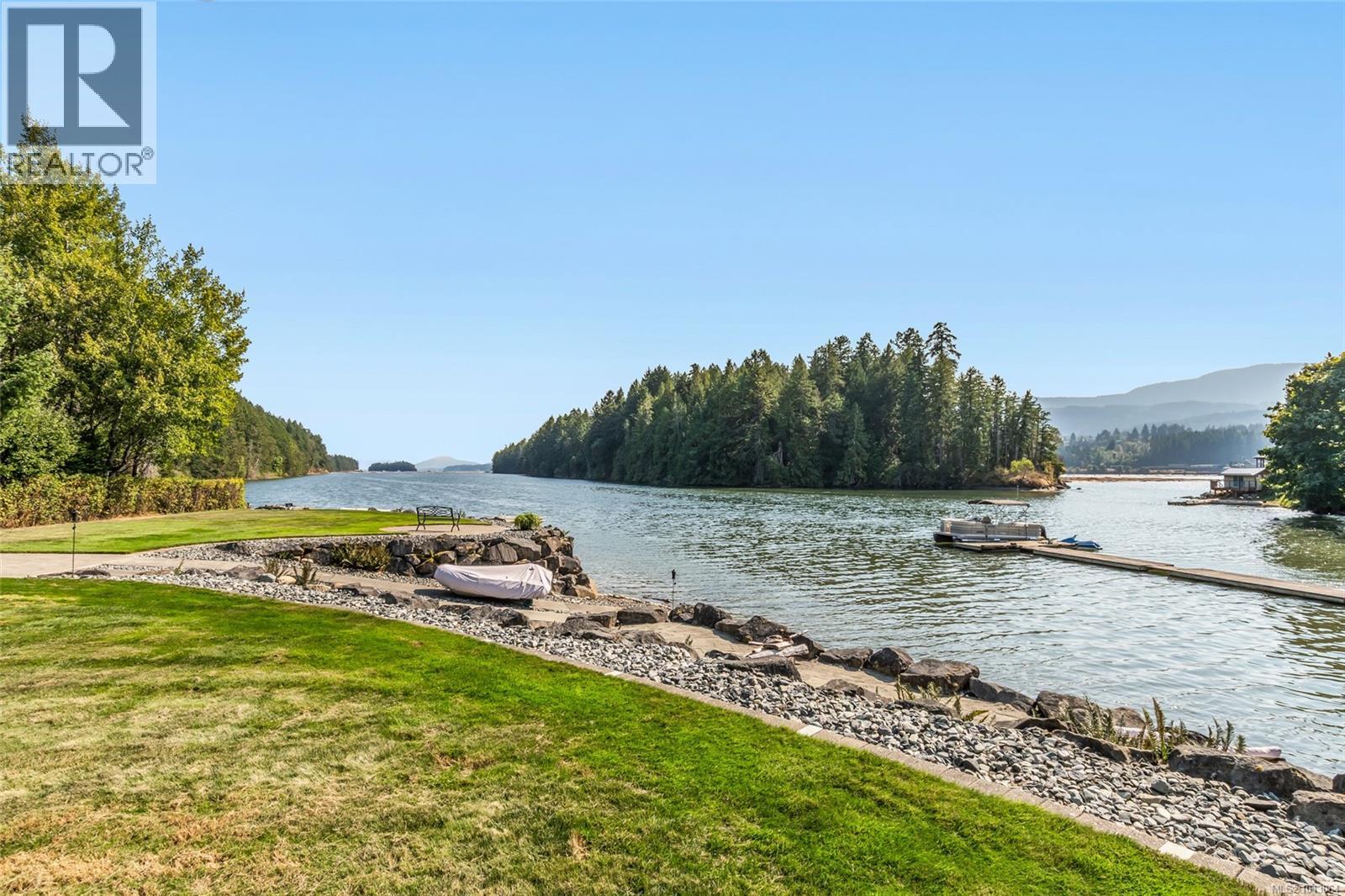 Photo 53 of 4718 4720 Shell Beach Rd, Ladysmith BC