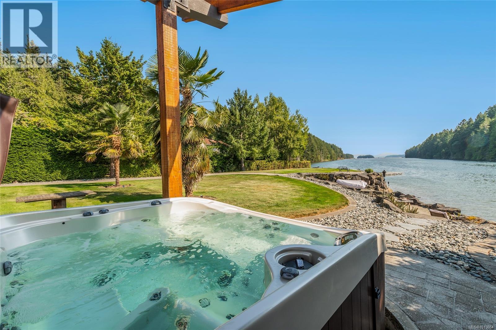 Photo 42 of 4718 4720 Shell Beach Rd, Ladysmith BC