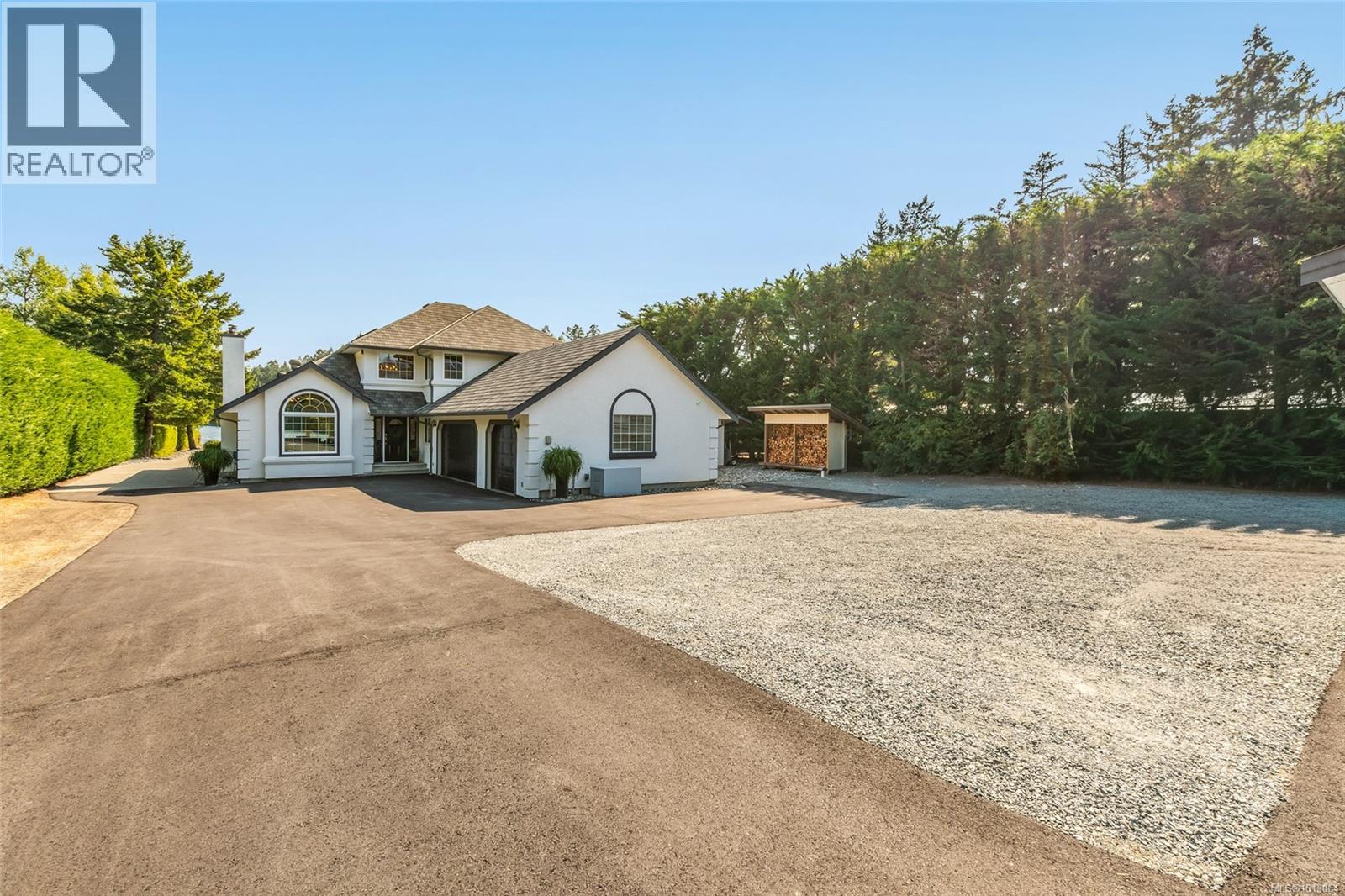 Photo 61 of 4718 4720 Shell Beach Rd, Ladysmith BC