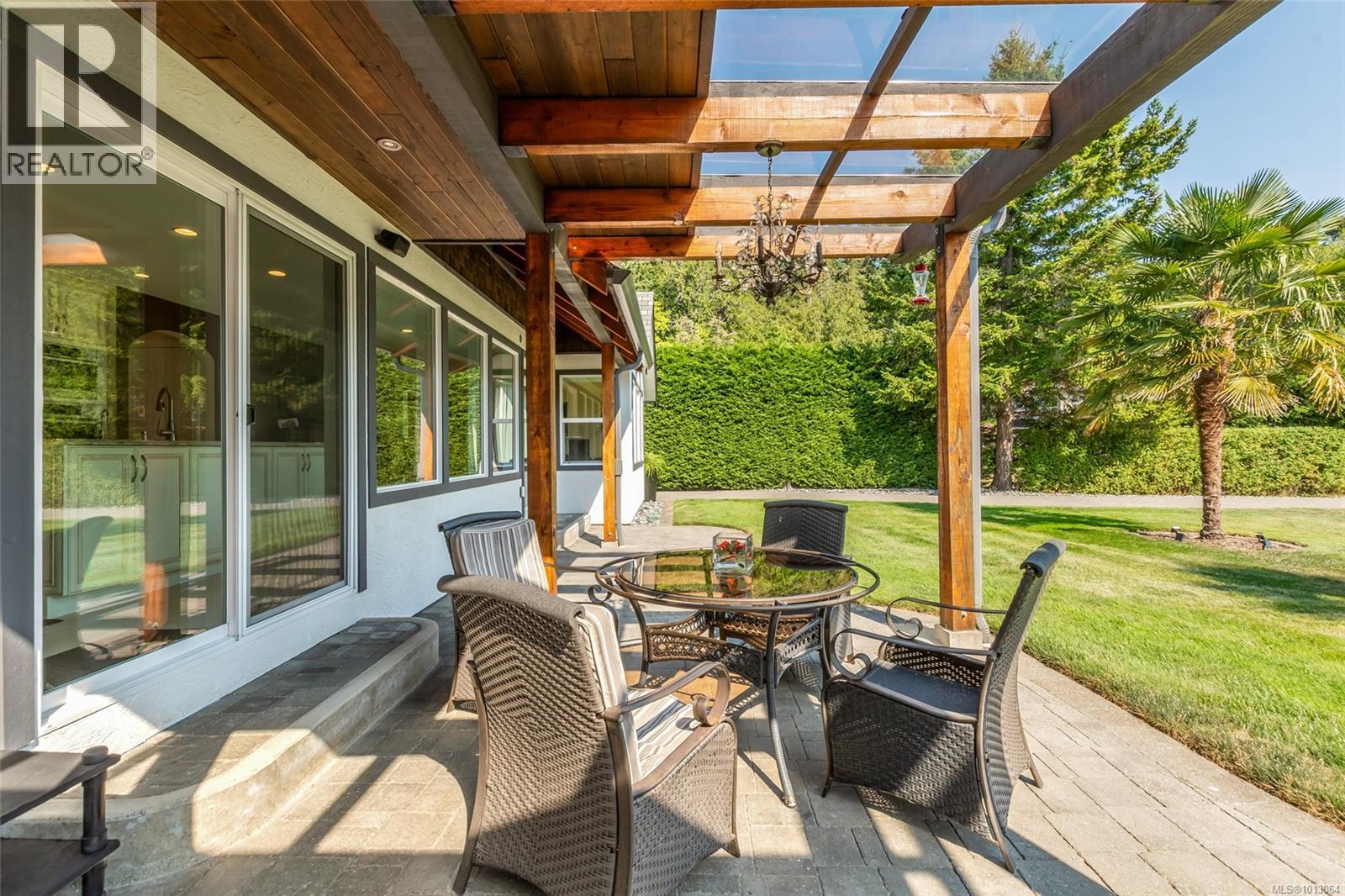 Photo 43 of 4718 4720 Shell Beach Rd, Ladysmith BC