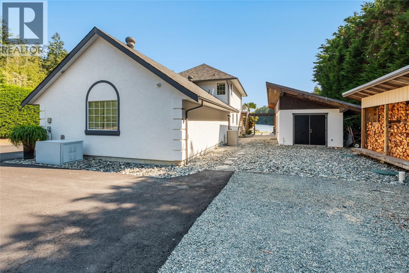 Photo 57 of 4718 4720 Shell Beach Rd, Ladysmith BC