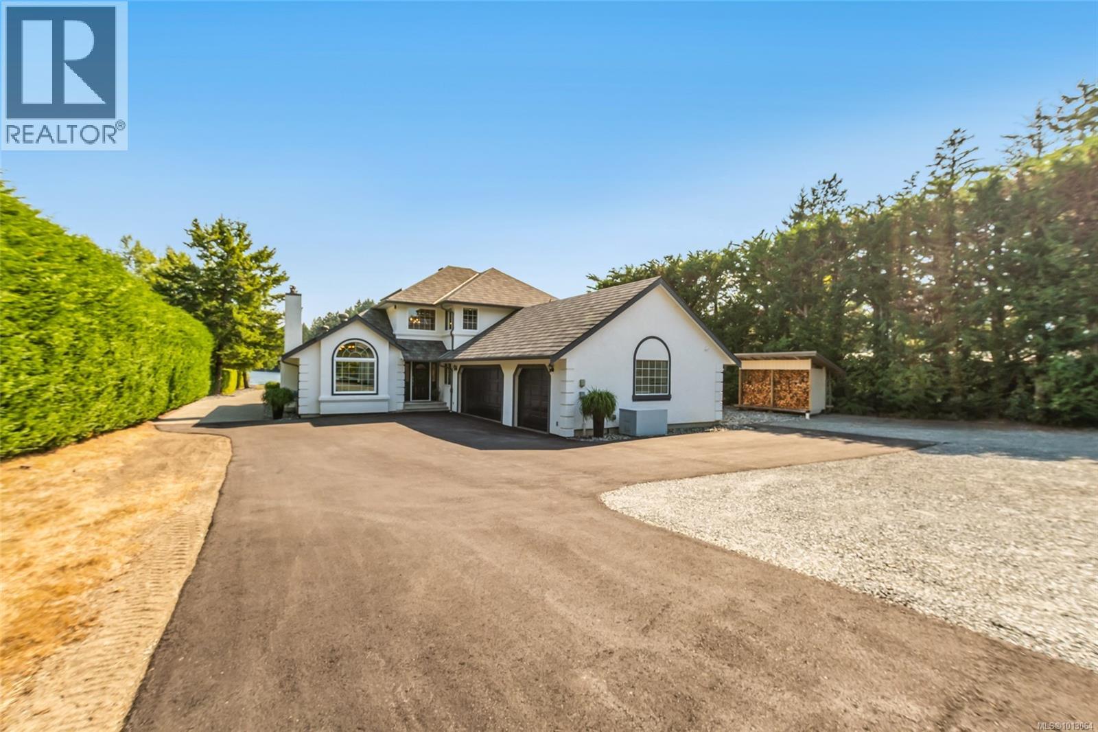 Photo 62 of 4718 4720 Shell Beach Rd, Ladysmith BC
