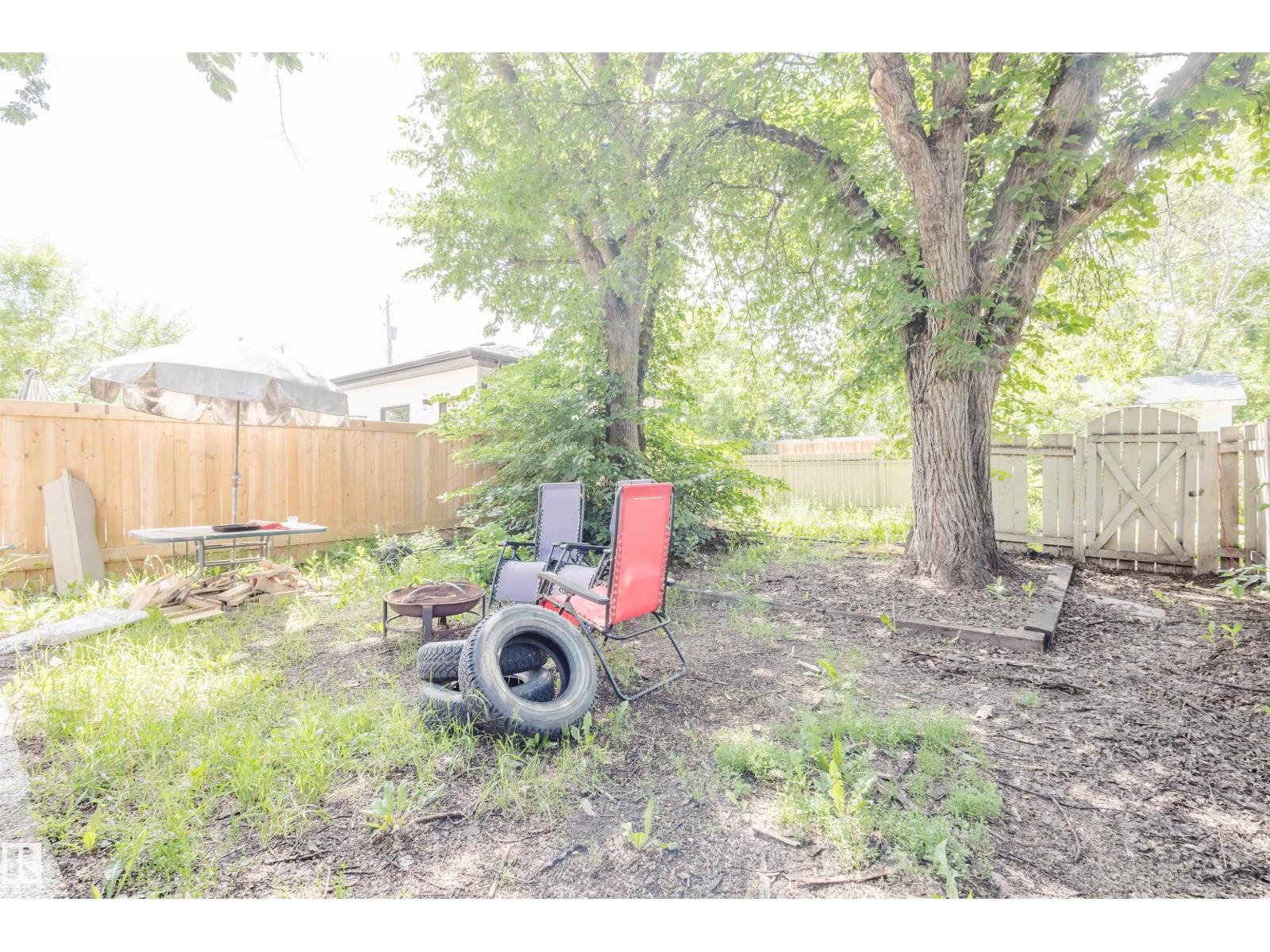 Photo 37 of 7230 112 St Nw, Edmonton AB