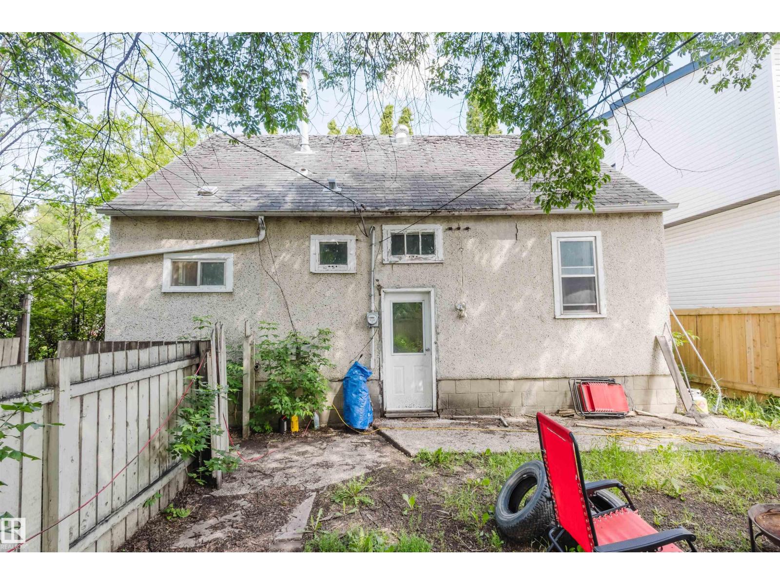 Photo 40 of 7230 112 St Nw, Edmonton AB