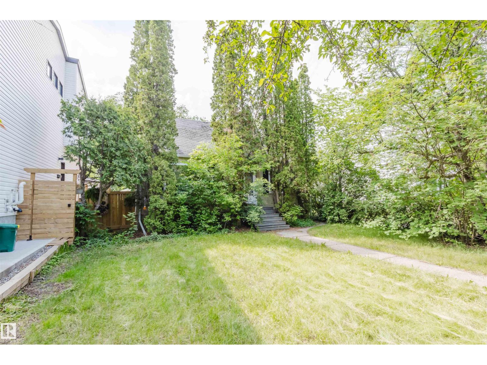 Photo 42 of 7230 112 St Nw, Edmonton AB