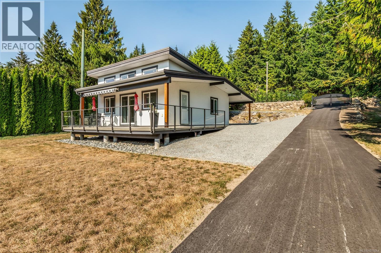 Photo 73 of 4718 4720 Shell Beach Rd, Ladysmith BC