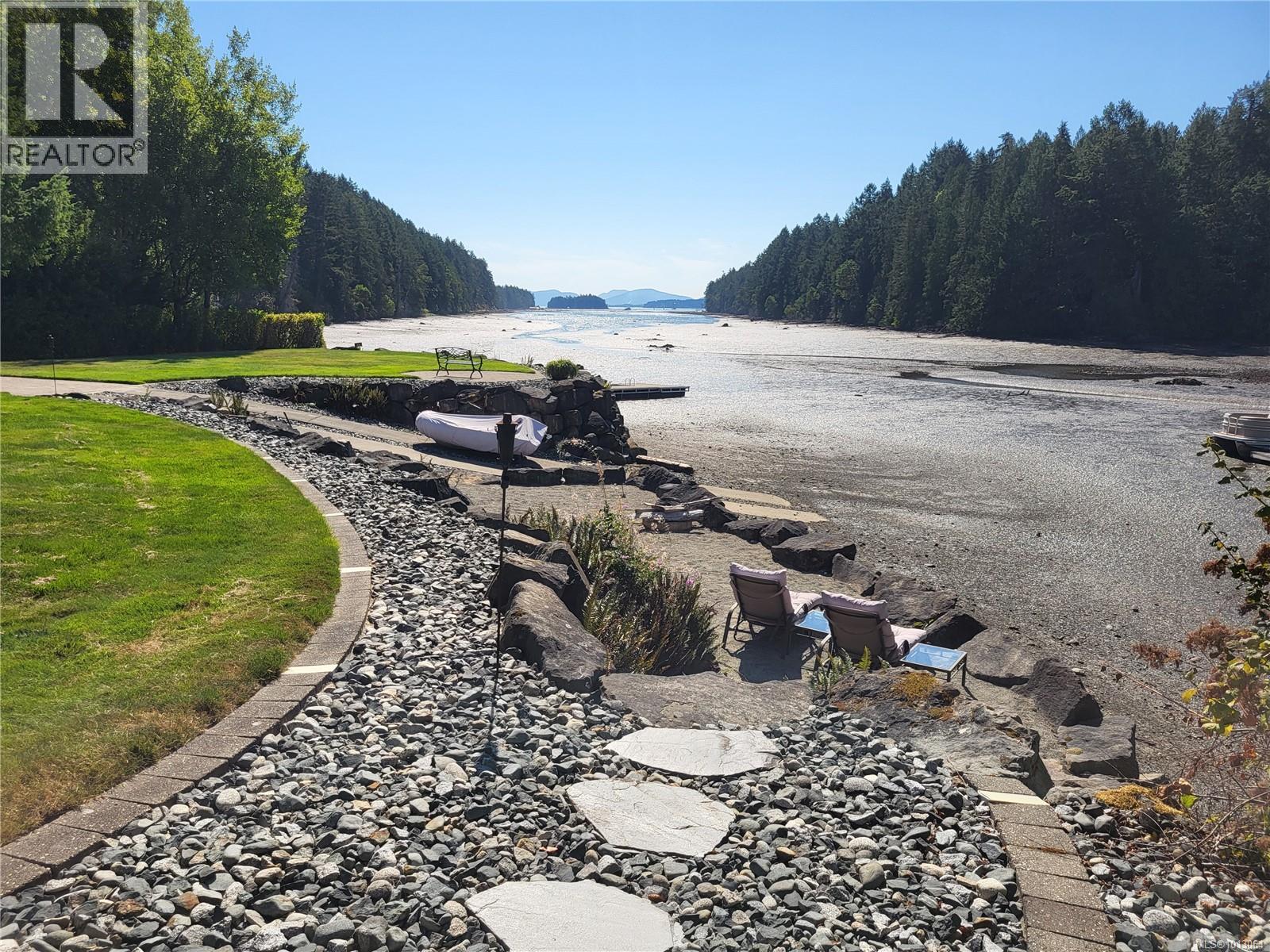 Photo 91 of 4718 4720 Shell Beach Rd, Ladysmith BC