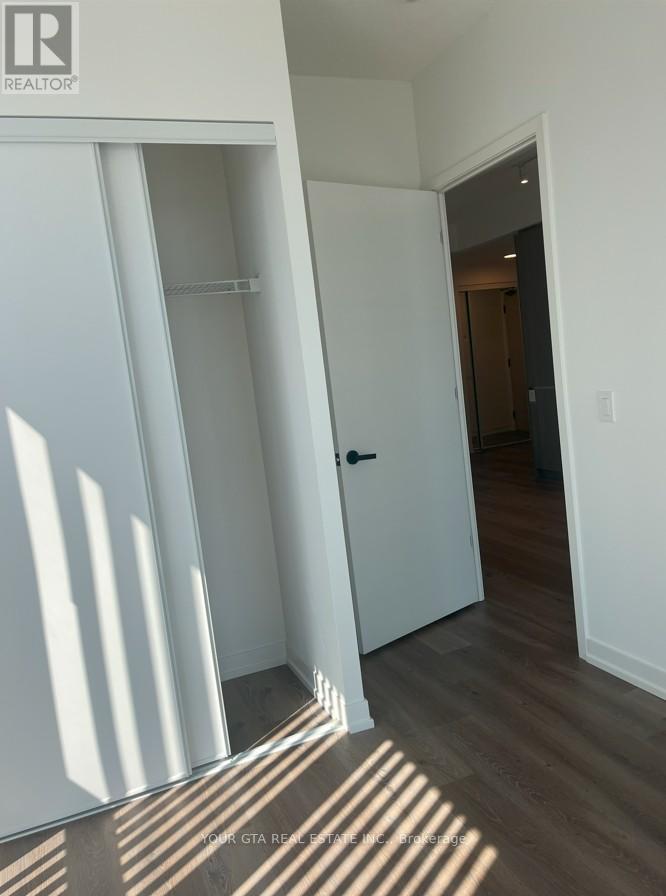 Photo 22 of 2912 28 Interchange Way, Vaughan ON