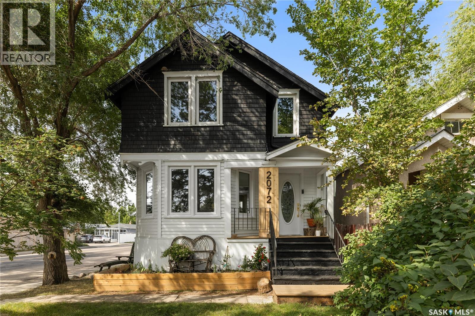 Photo 1 of 2072 Princess Street, Regina SK
