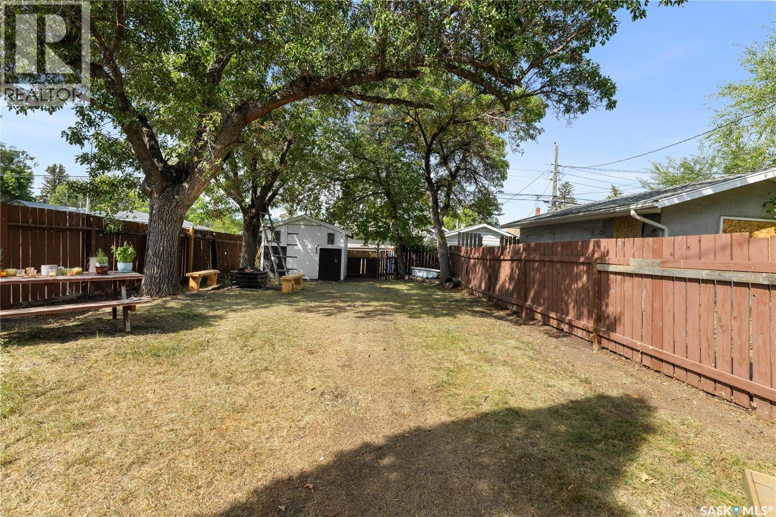 Photo 30 of 2072 Princess Street, Regina SK