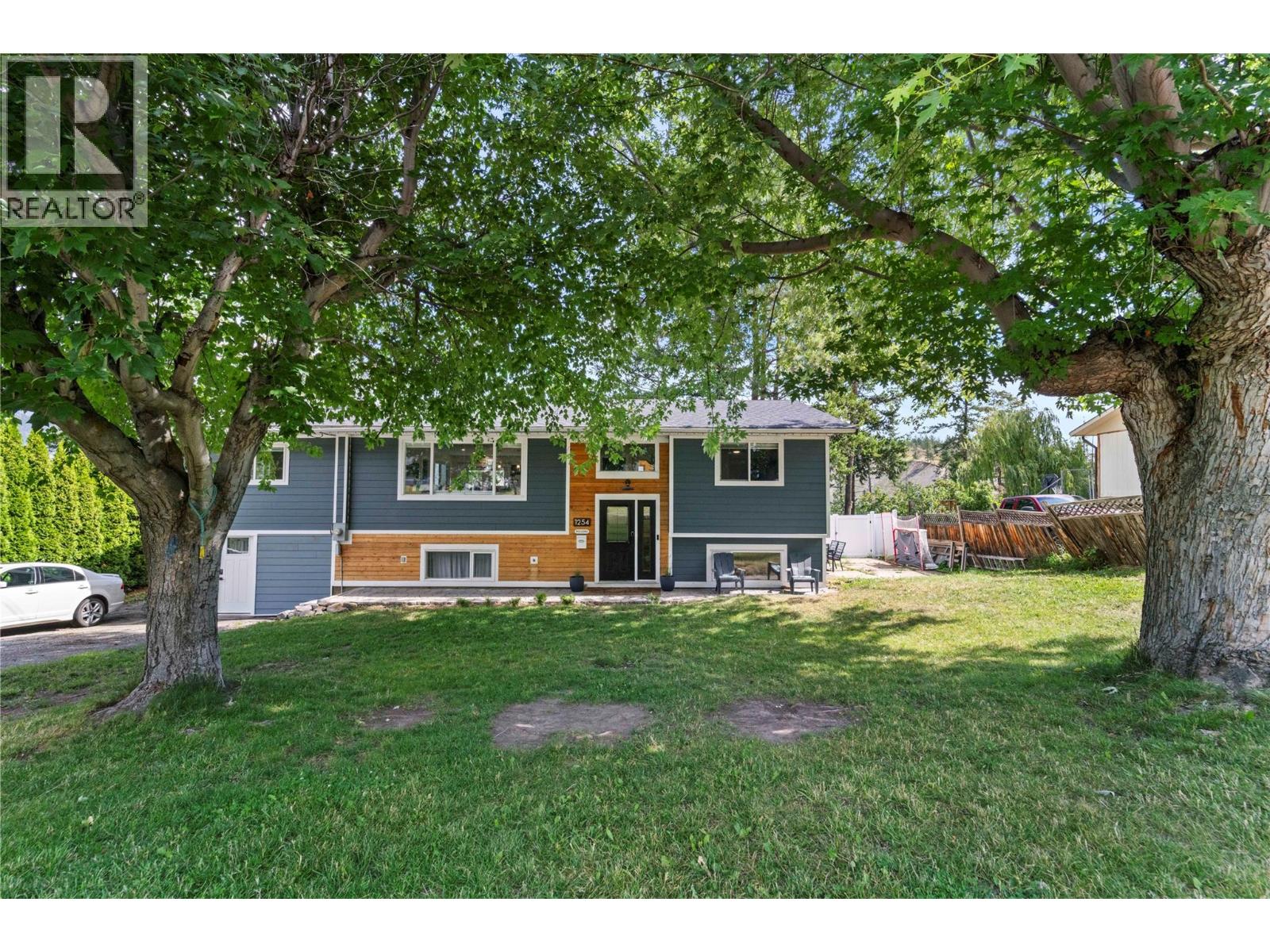Photo 11 of 1254 Foxwood Lane, Kamloops BC