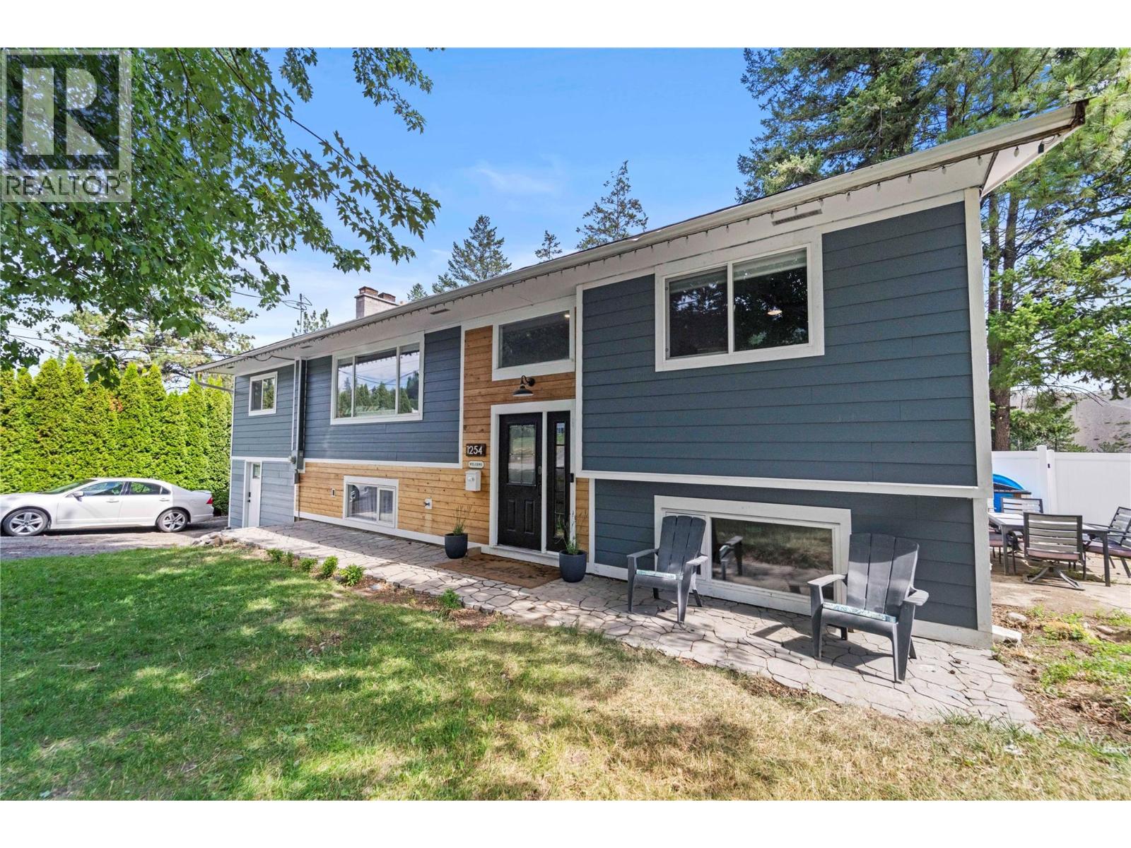 Photo 9 of 1254 Foxwood Lane, Kamloops BC