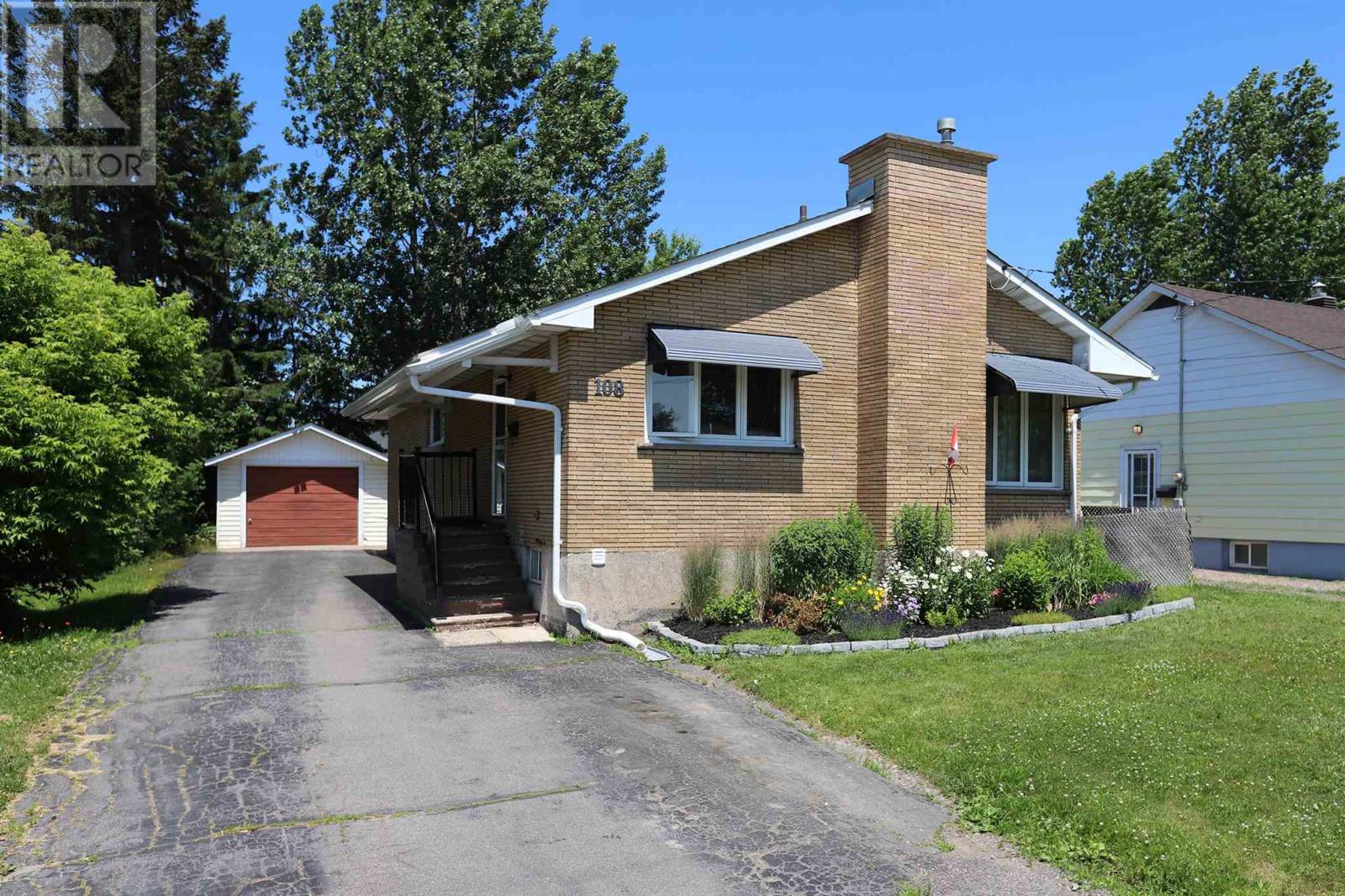 Photo 1 of 108 Smale Ave, Sault Ste Marie ON