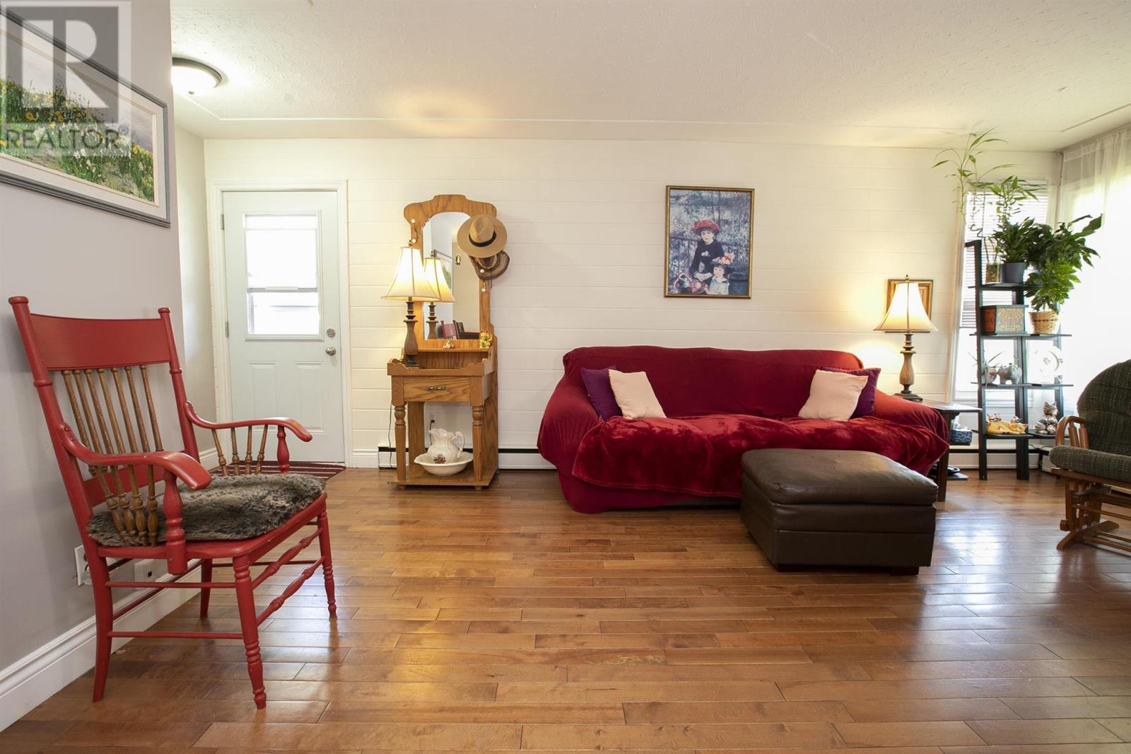Photo 17 of 108 Smale Ave, Sault Ste Marie ON