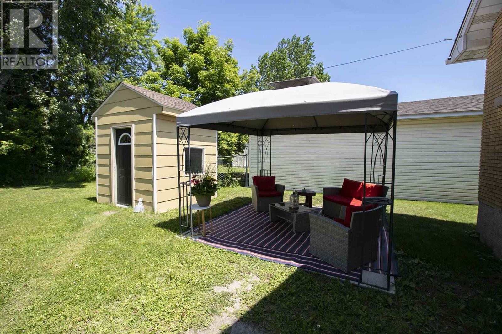 Photo 7 of 108 Smale Ave, Sault Ste Marie ON