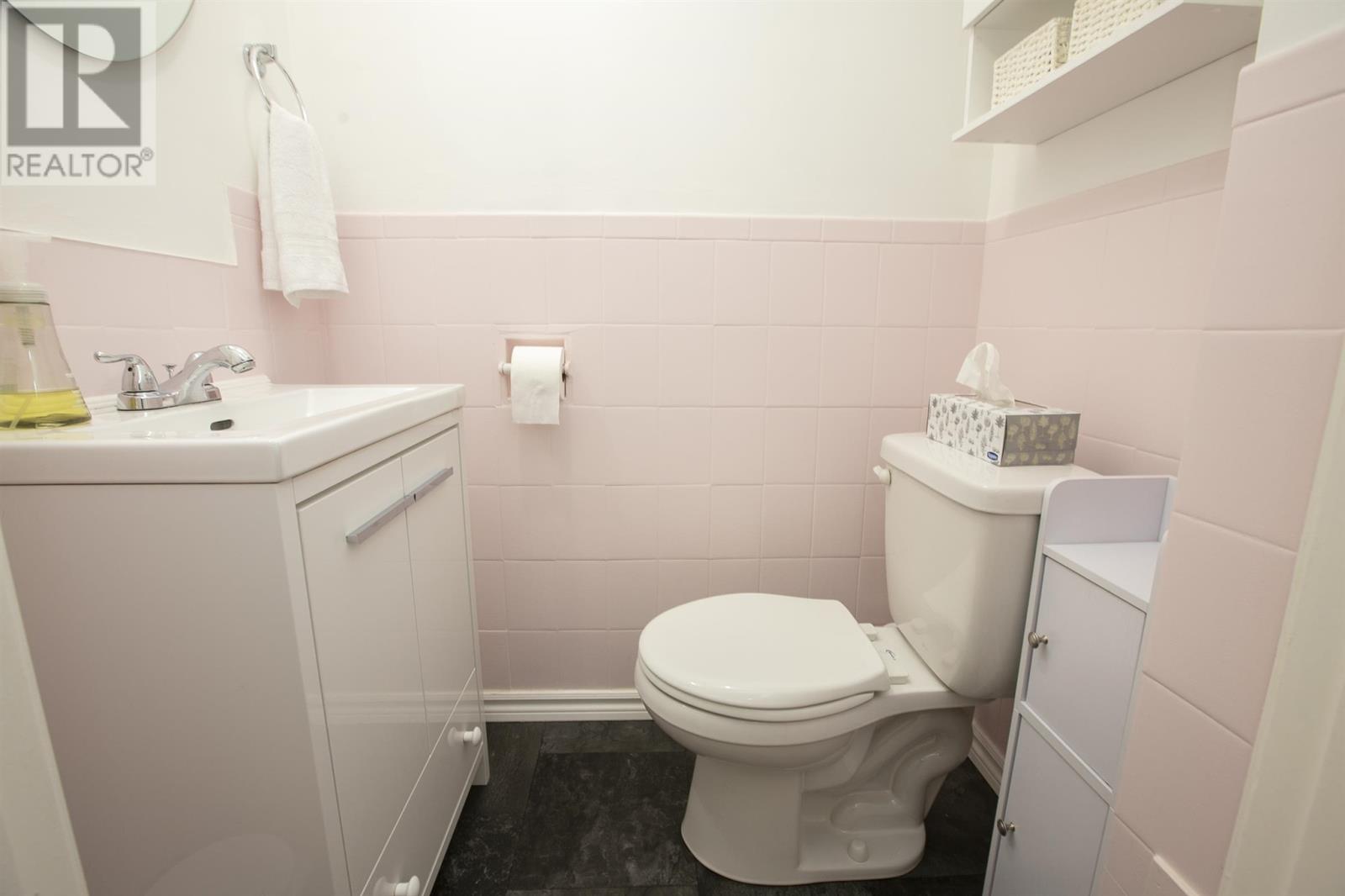 Photo 46 of 108 Smale Ave, Sault Ste Marie ON