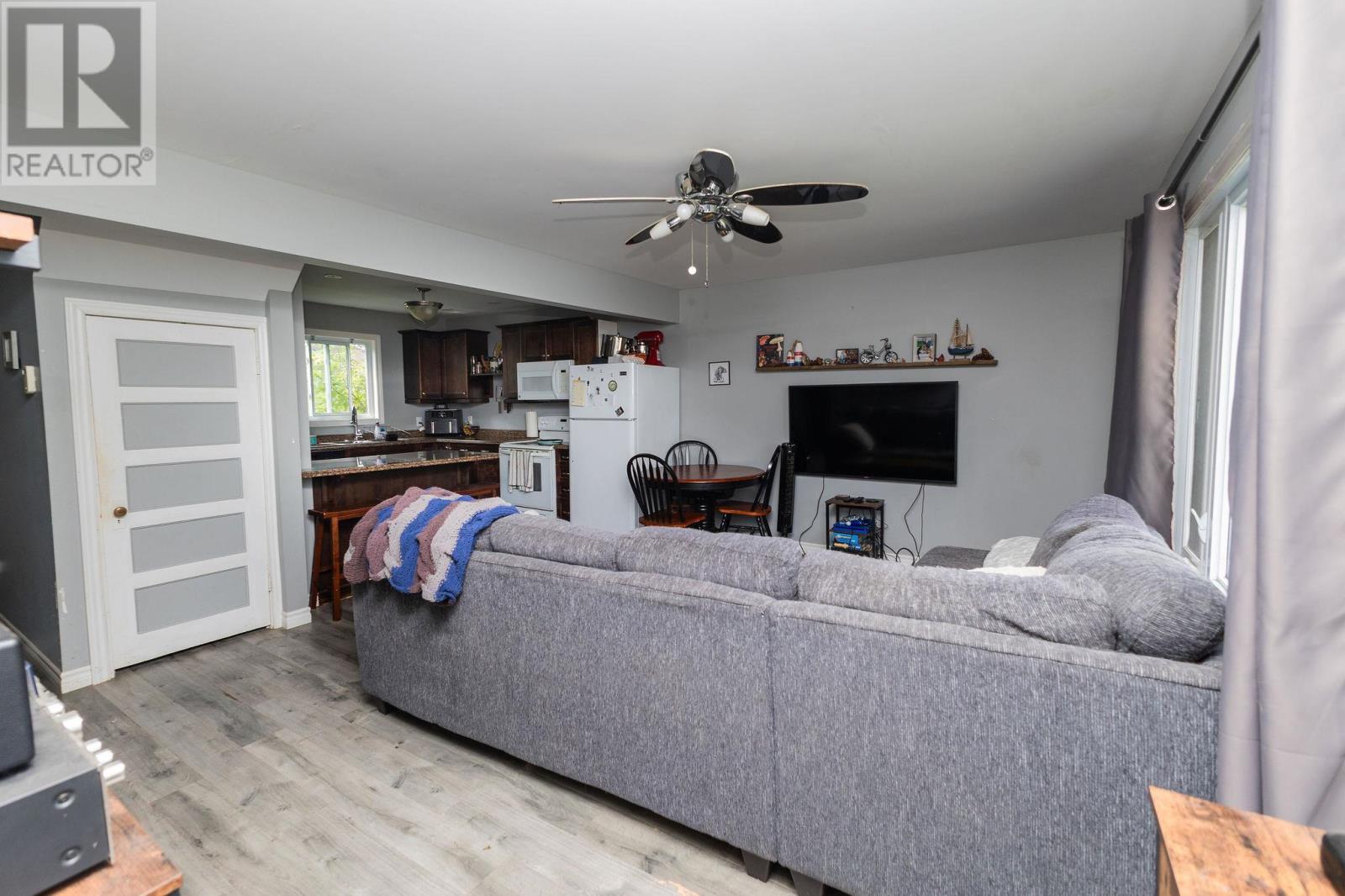 Photo 5 of 121 Brien Ave, Sault Ste Marie ON