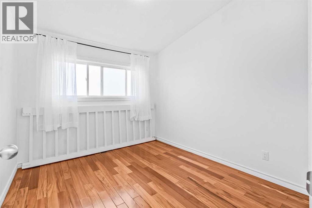 Photo 16 of 8 3726 Centre Street Ne, Calgary AB