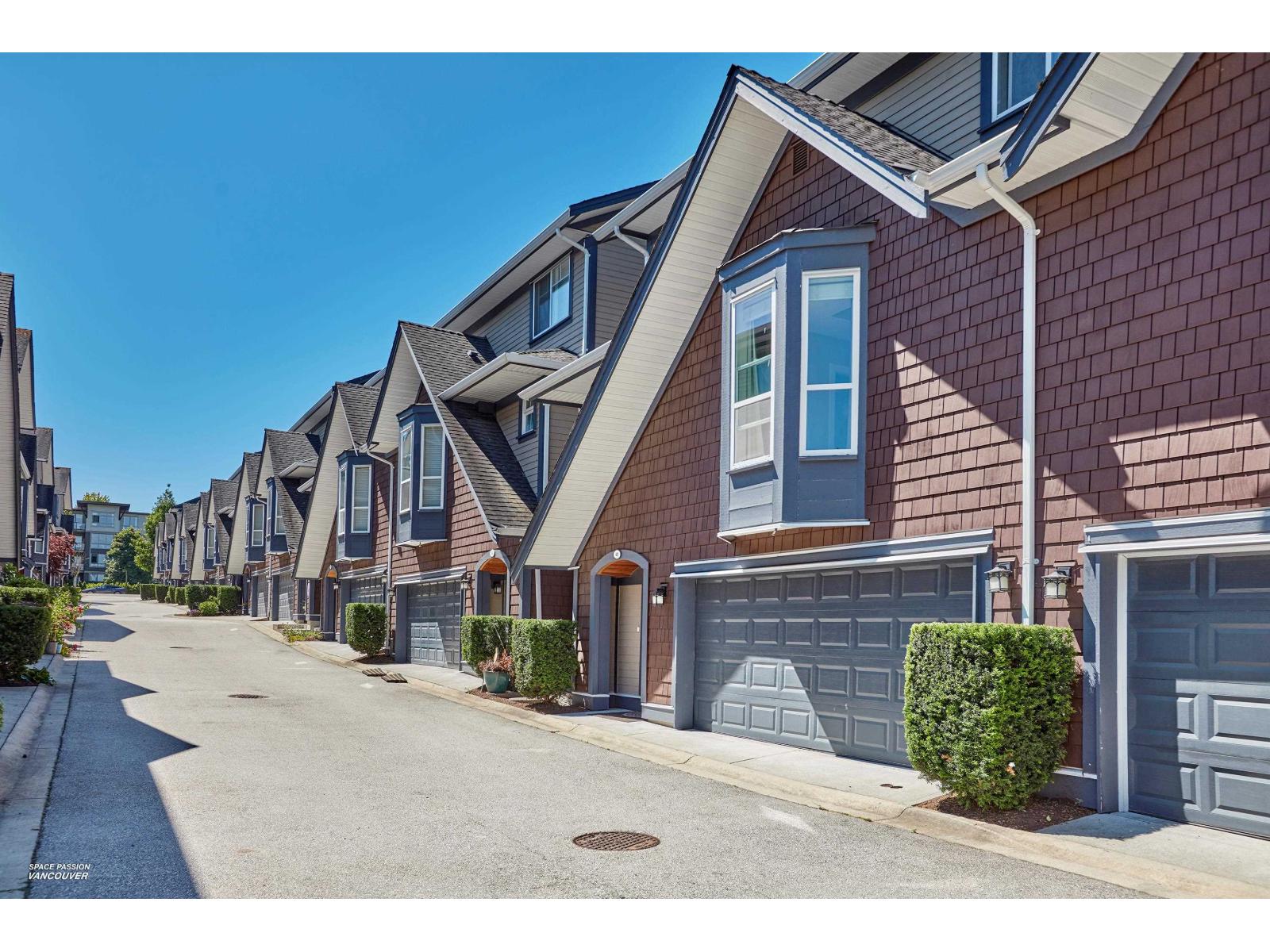 Photo 29 of 41 15977 26 Avenue, Surrey BC