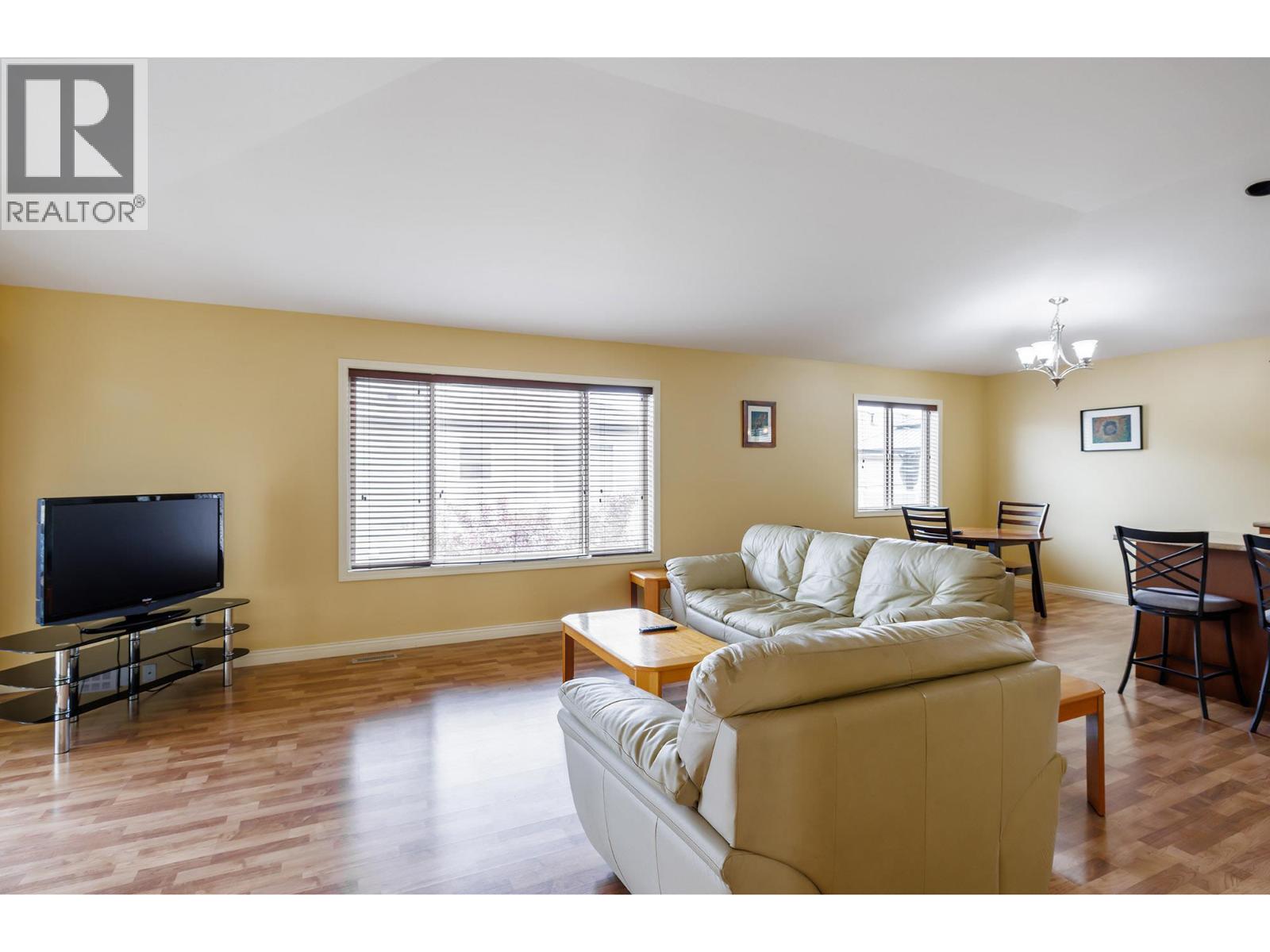 13 11392 Lodge Road, Lake Country