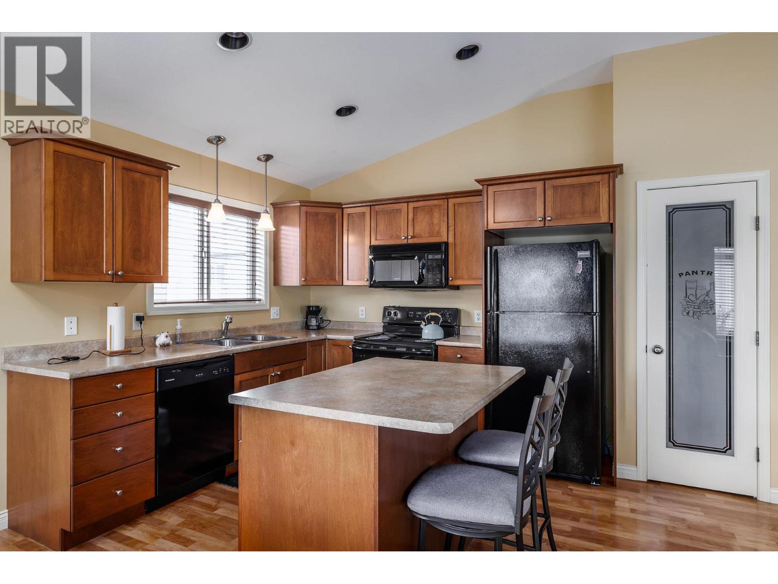 13 11392 Lodge Road, Lake Country