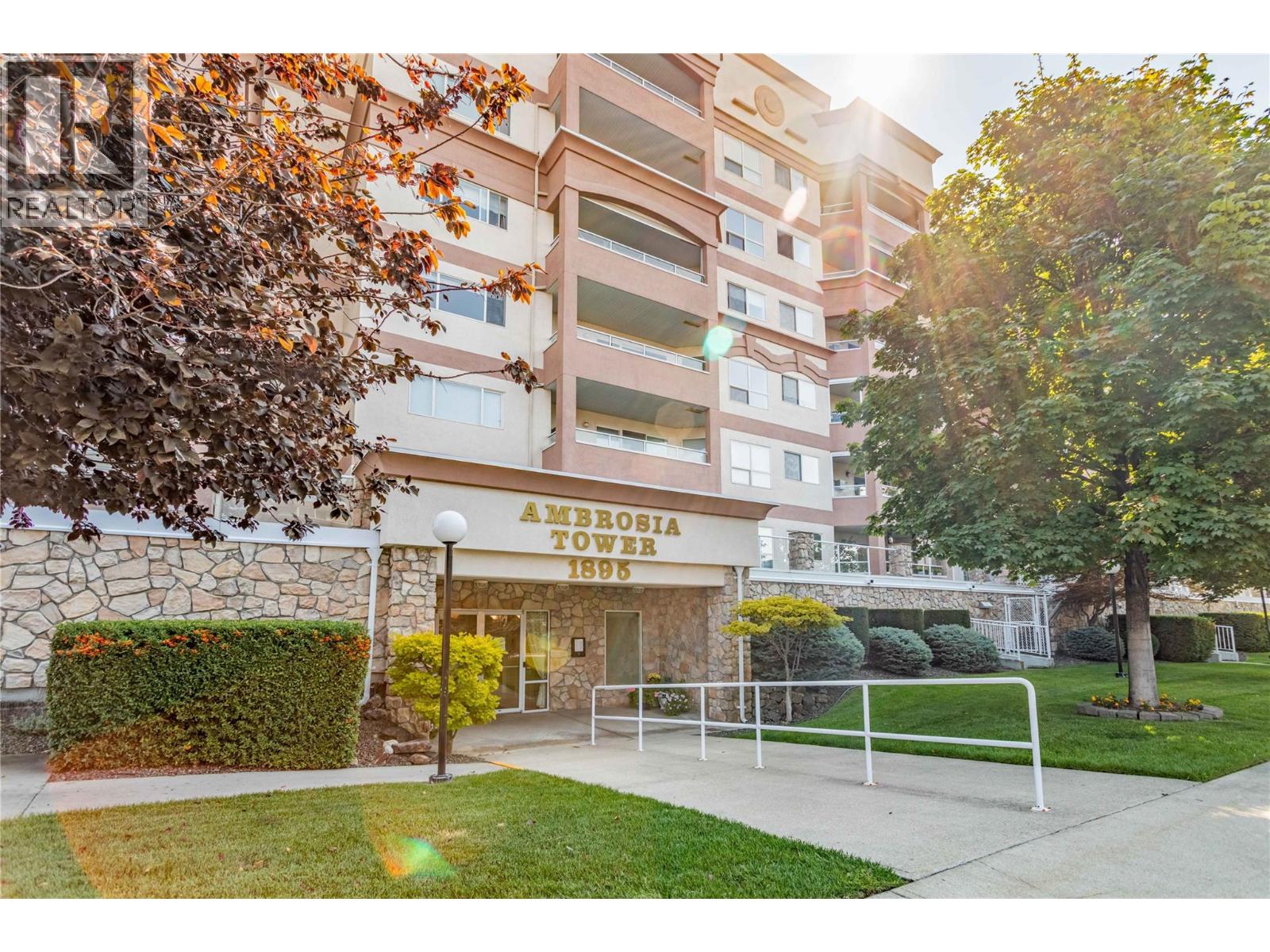 303 1895 Ambrosi Road, Kelowna