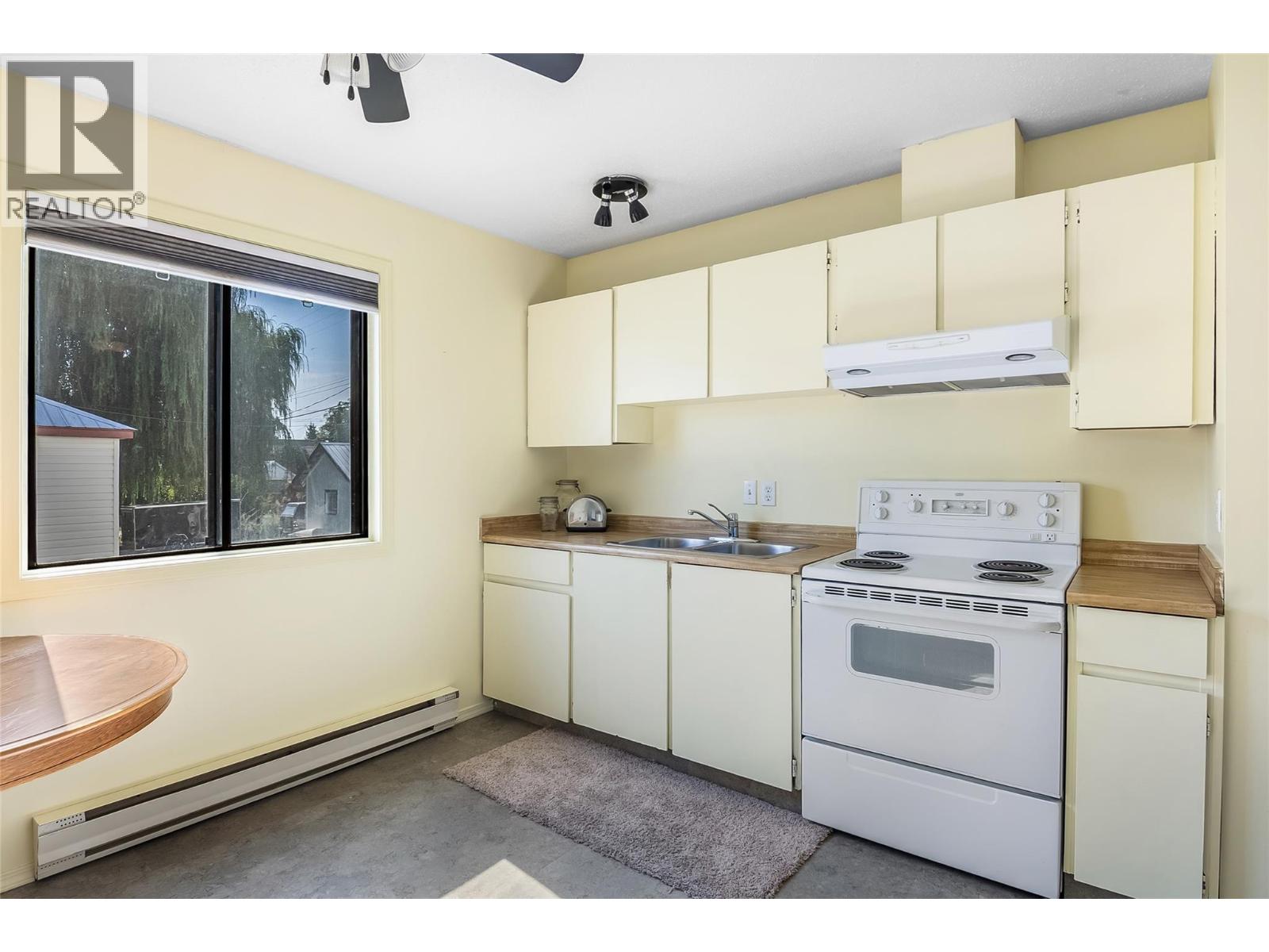800 Mackenzie Avenue Unit# 101, Revelstoke