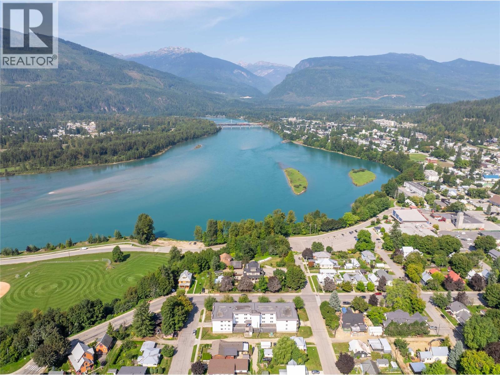 800 Mackenzie Avenue Unit# 101, Revelstoke