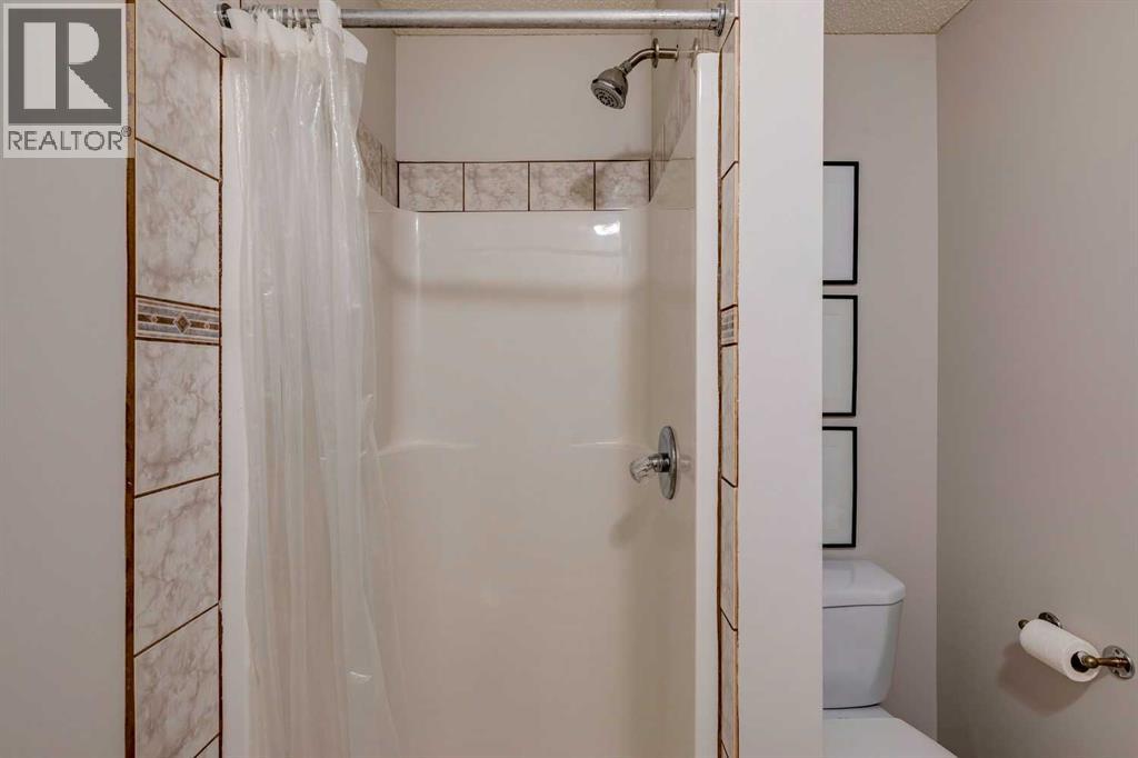 Photo 33 of 2 1914 25 Street Sw, Calgary AB