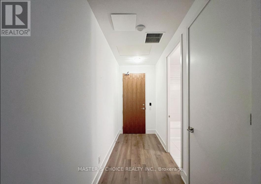 Photo 7 of 409 111 St Clair Avenue W, Toronto ON