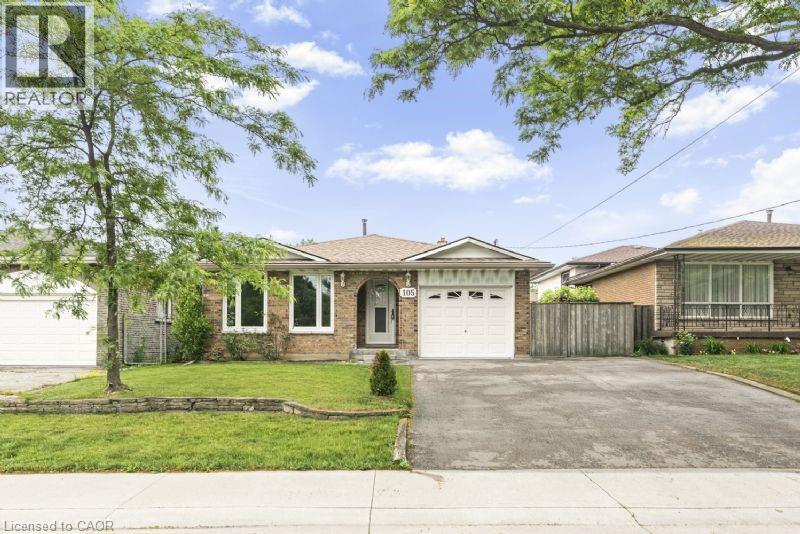 Photo 1 of 105 Lavina Crescent, Hamilton ON