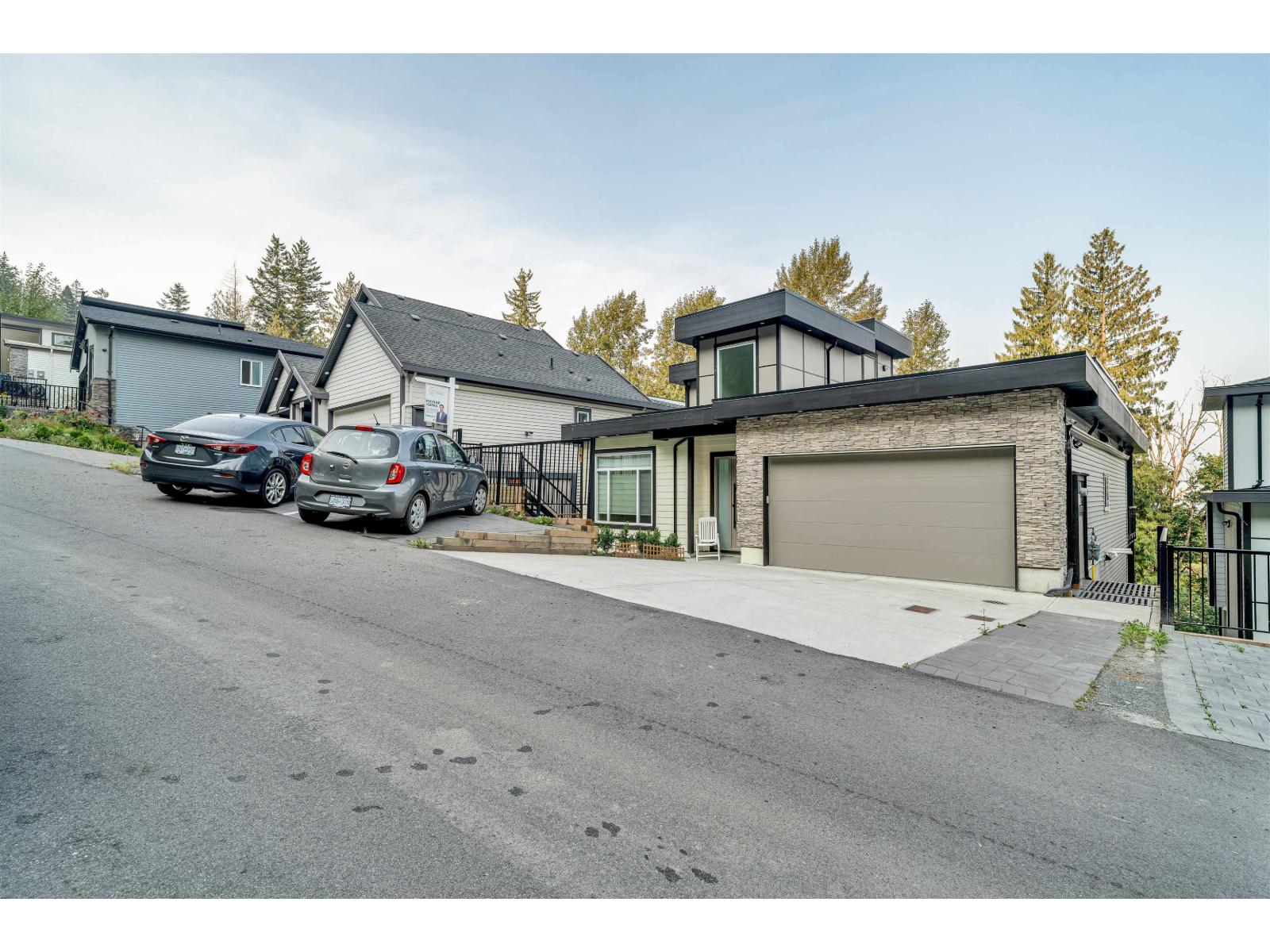 Photo 2 of 4 5988 Lindeman Street Promontory, Chilliwack BC