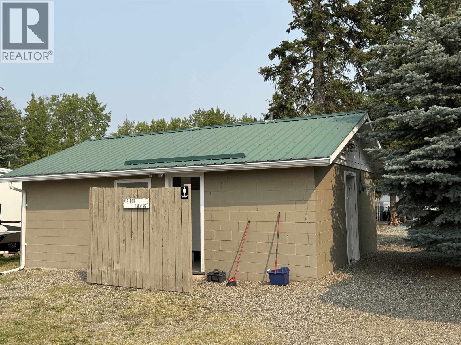 Photo 11 of 54115 Guest Road, Vanderhoof BC