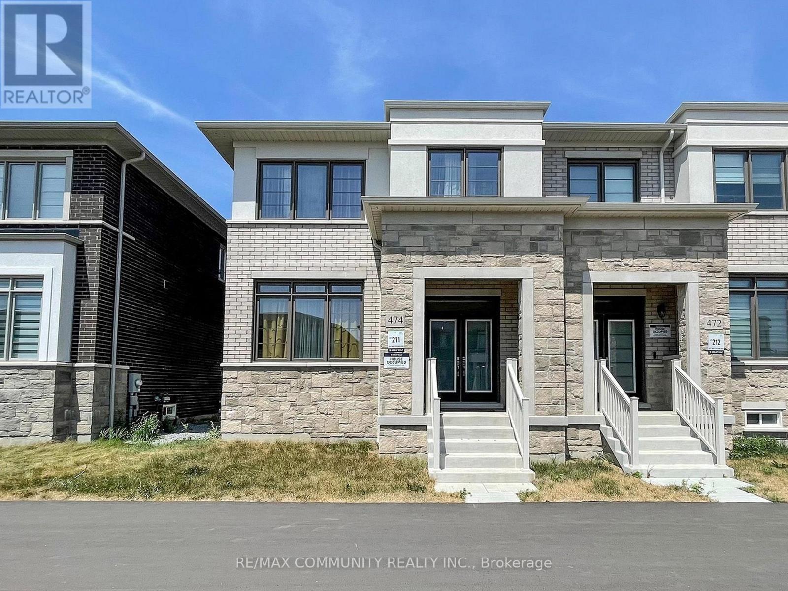 Photo 3 of 474 Twin Streams Road, Whitby ON